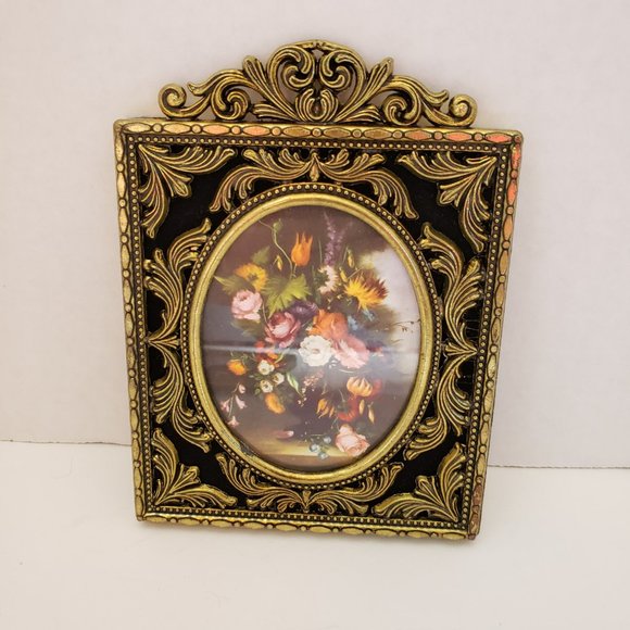 Vintage pair Italian Filigree Gold and Black Floral Art - Picture 6 of 8